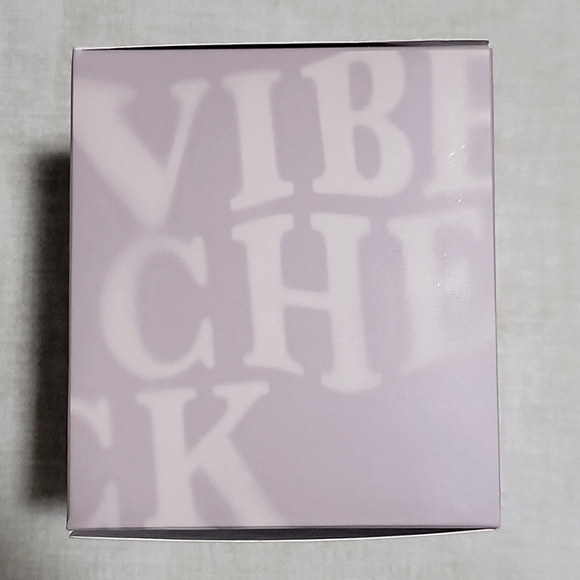 Wakeheart Vibe Check Candle - Picture 3 of 6